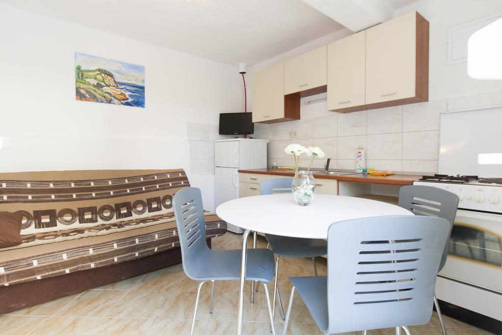 Apartment Mikulic Дуче Экстерьер фото
